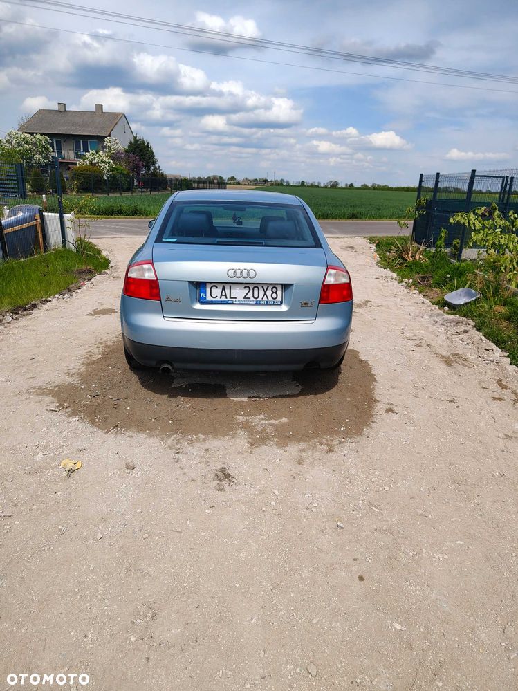 Audi A4 Avant - 4