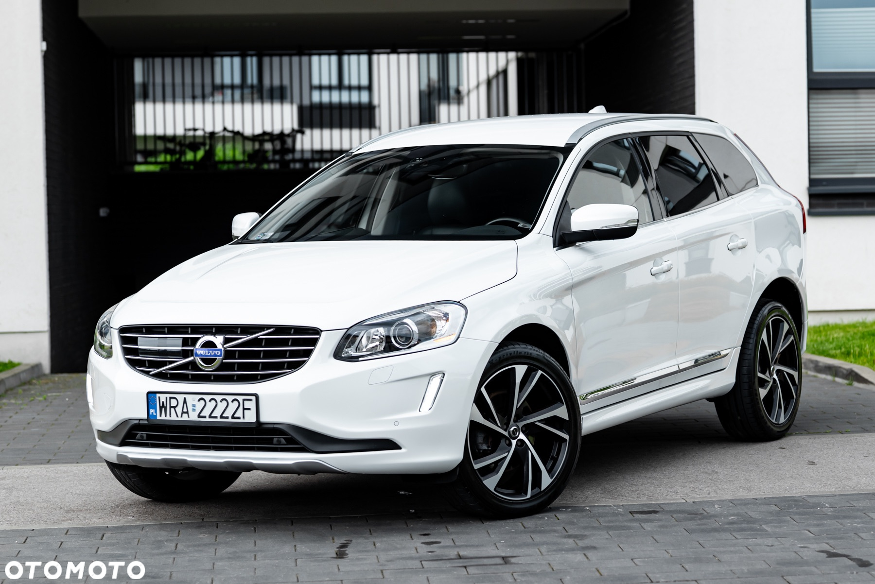 Volvo XC 60 D5 AWD Summum - 2