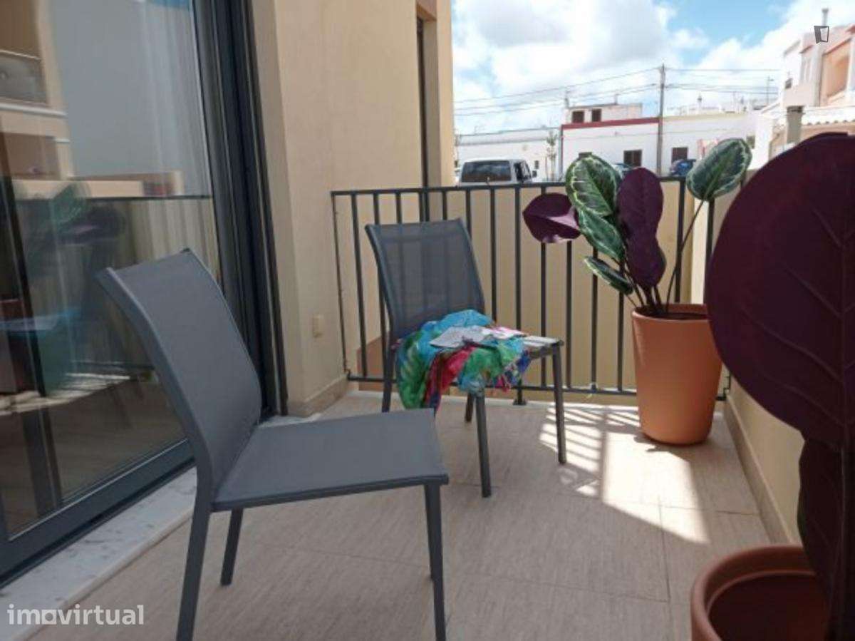 Casa com 3 quartos - localizado em Lagos - Grande imagem: 5/25