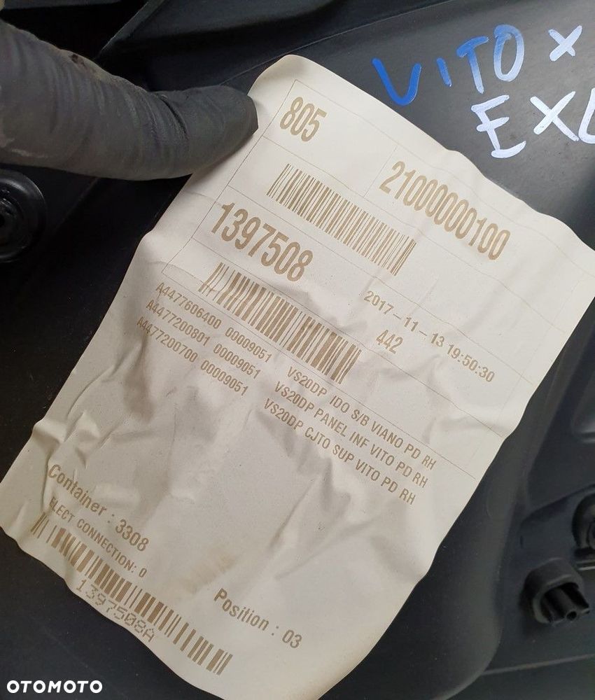 TAPICERA BOCZEK DRZWI PRAWY PRZÓD MERCEDES W447 EU - 7