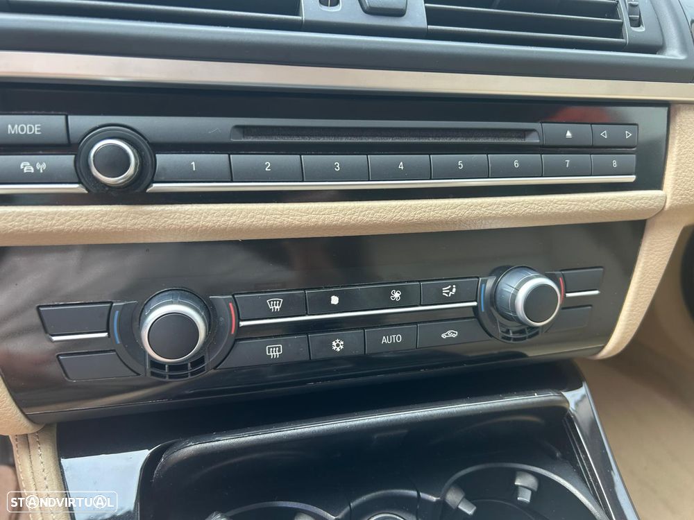BMW 520 d Exclusive Auto 129g - 16