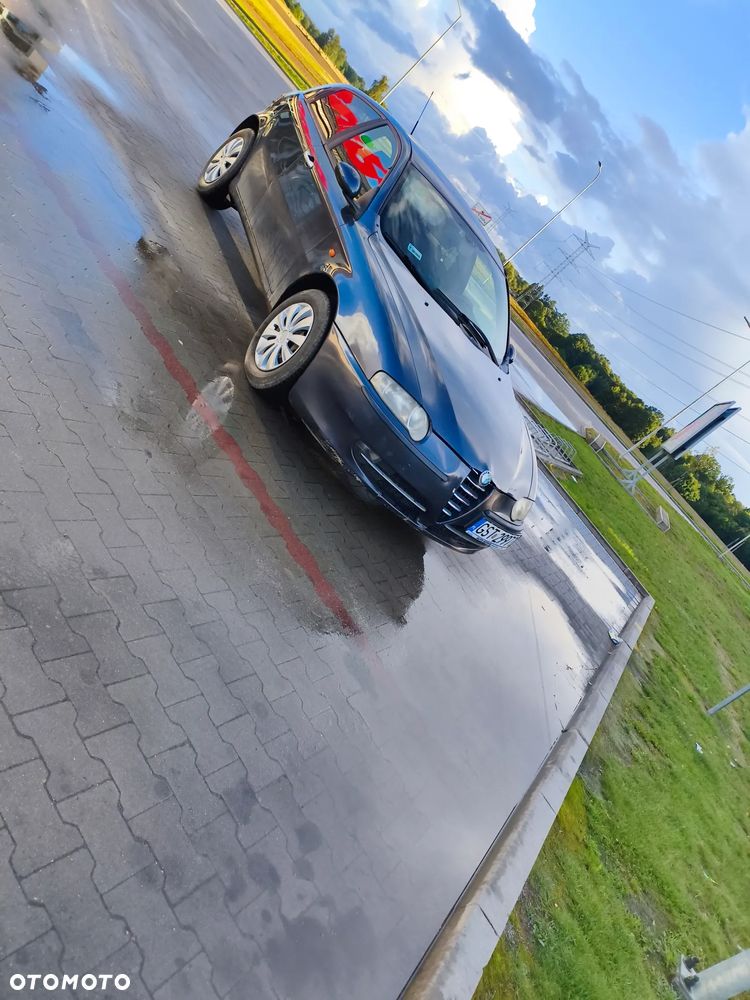 Alfa Romeo 147 1.9 JTD Progression - 1