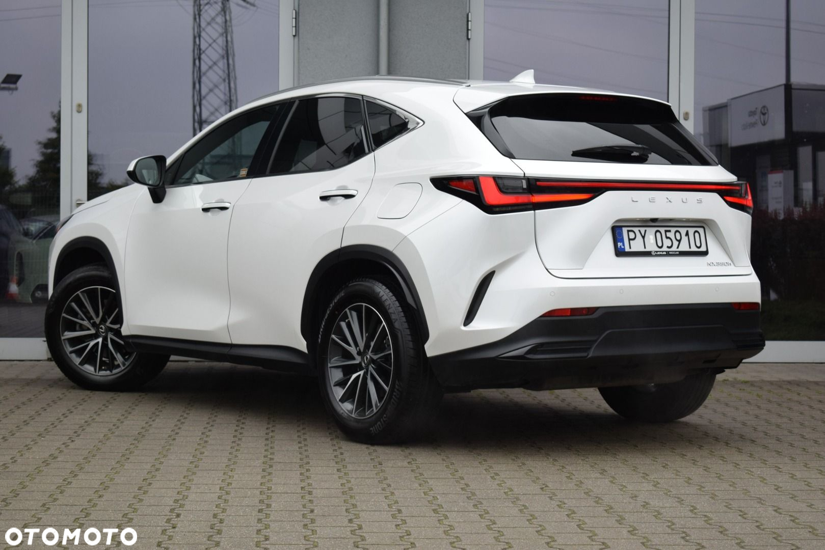 Lexus NX - 3