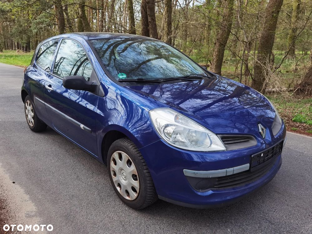 Renault Clio 1.2 16V 75 Expression - 2