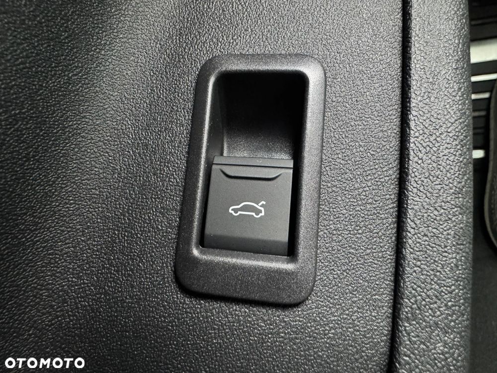 Audi A6 Sportback e-tron - 14