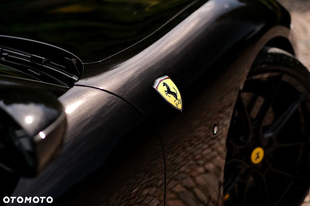 Ferrari Roma - 20