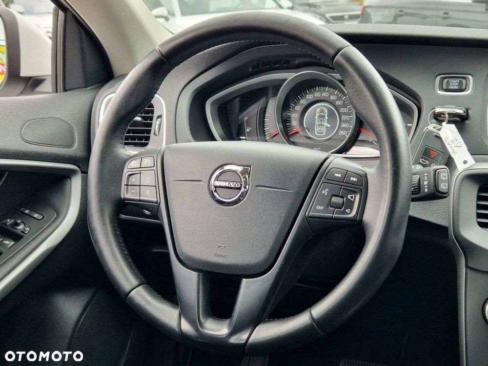 Volvo V40 D2 Drive-E Kinetic - 25