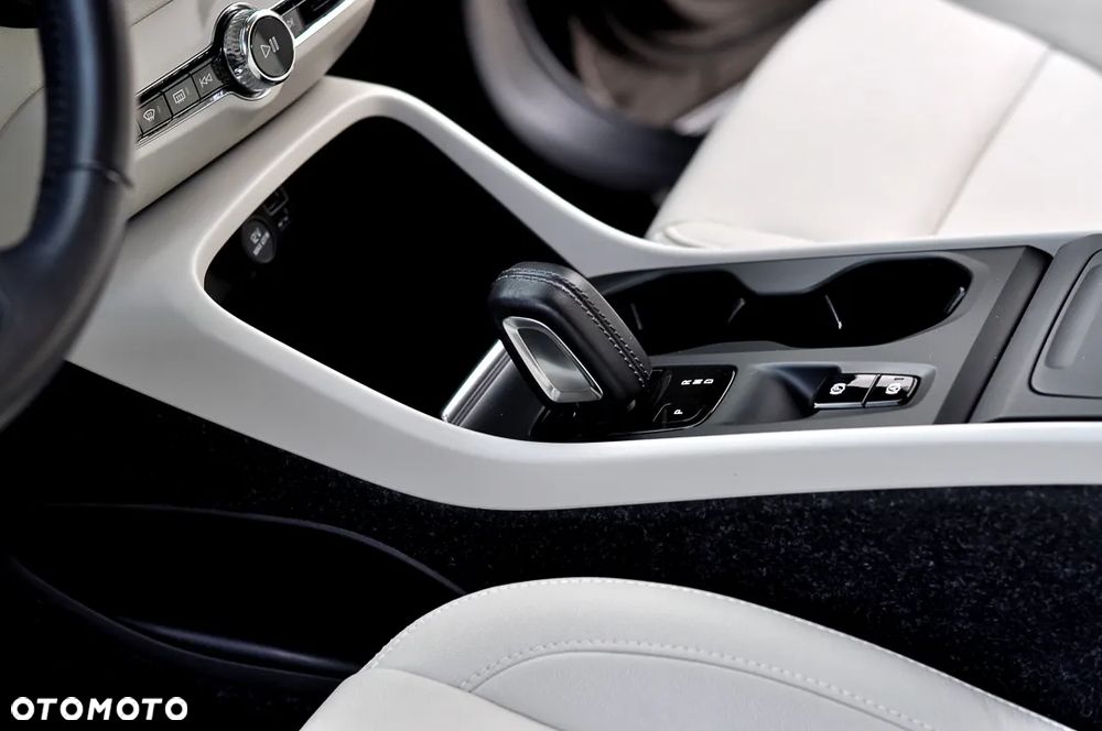 Volvo XC 40 T4 Geartronic Inscription - 19