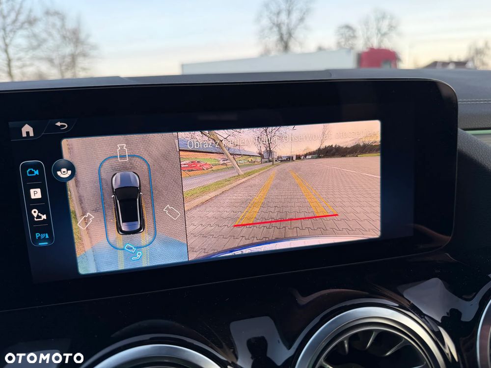 Mercedes-Benz GLA 200 7G-DCT AMG Line - 30