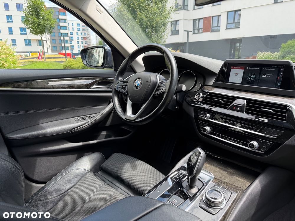 BMW Seria 5 520d xDrive Sport Line - 12