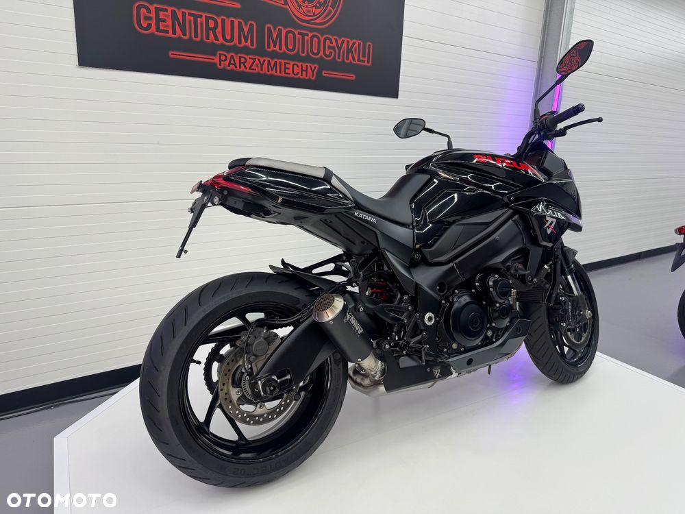 Suzuki GSX - 3