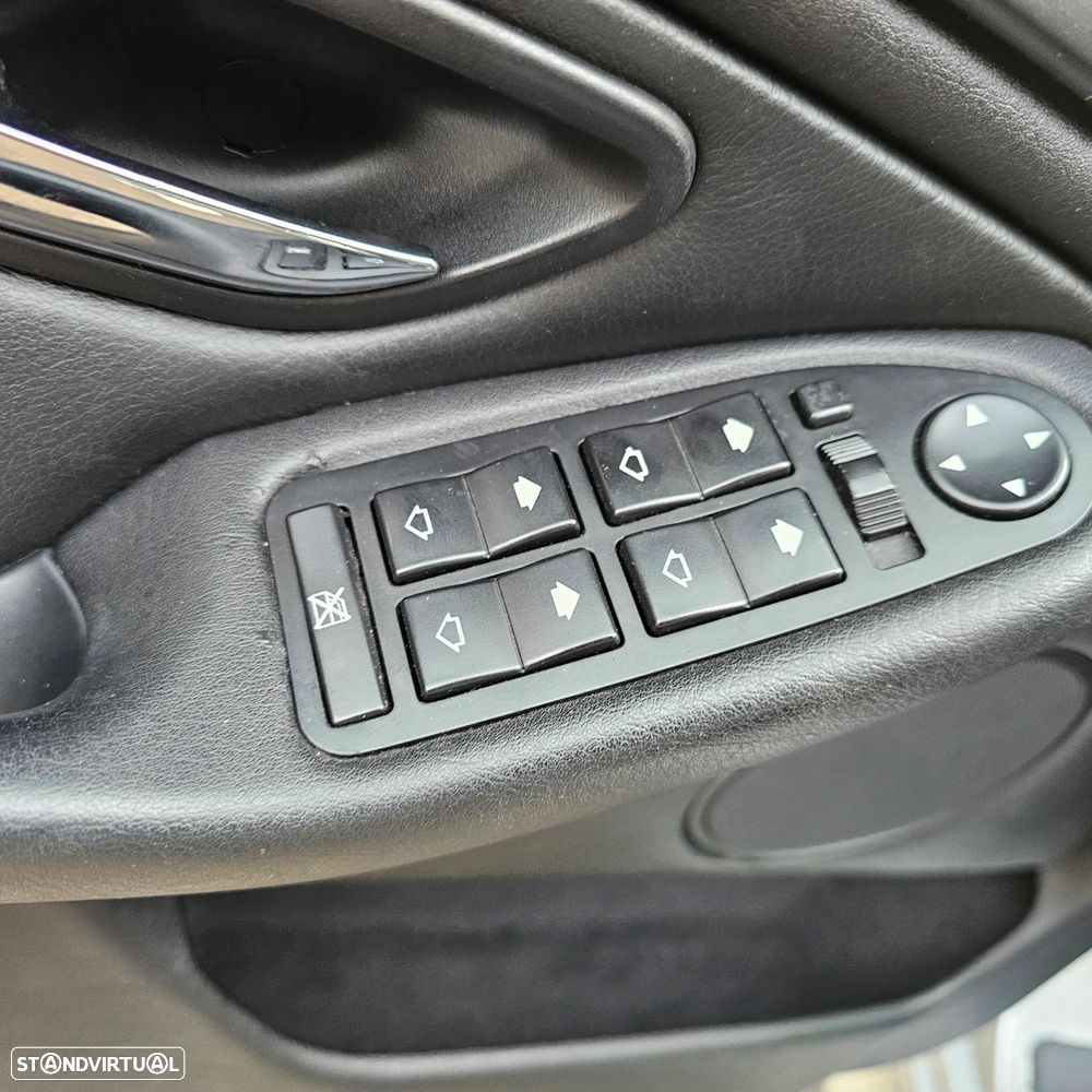 BMW 530 dA Touring - 15