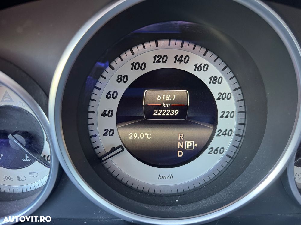 Mercedes-Benz E 220 BlueTEC Aut. - 9