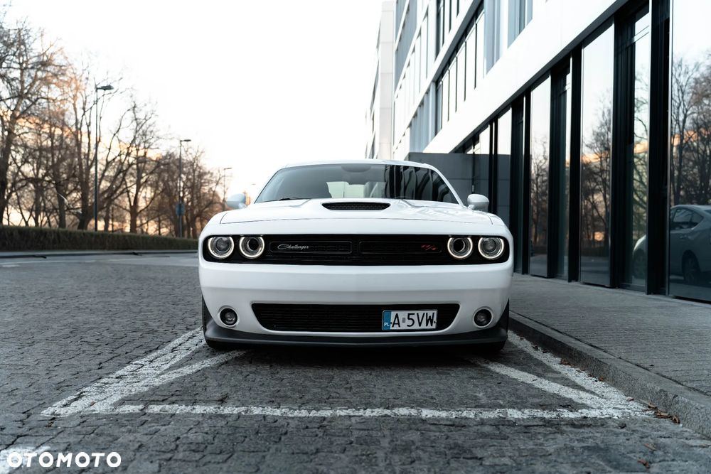 Dodge Challenger 6.4 Scat Pack - 2