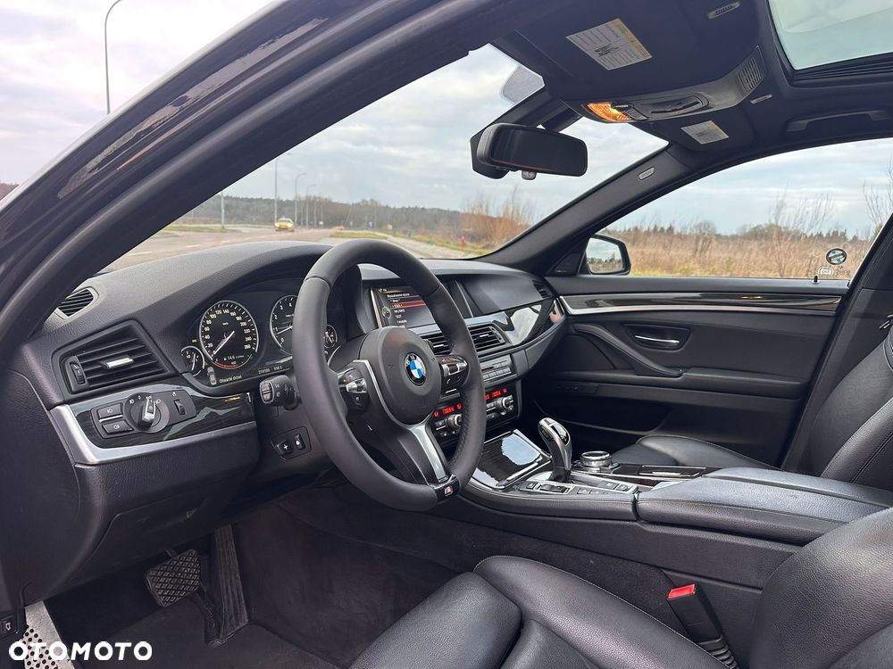 BMW Seria 5 535i xDrive Sport-Aut Modern Line - 11