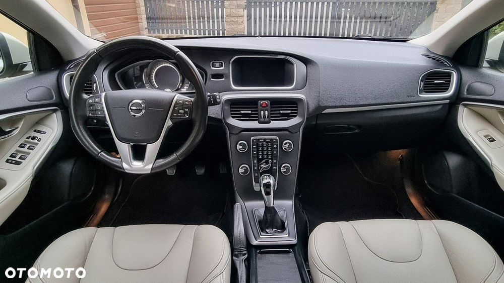 Volvo V40 - 13