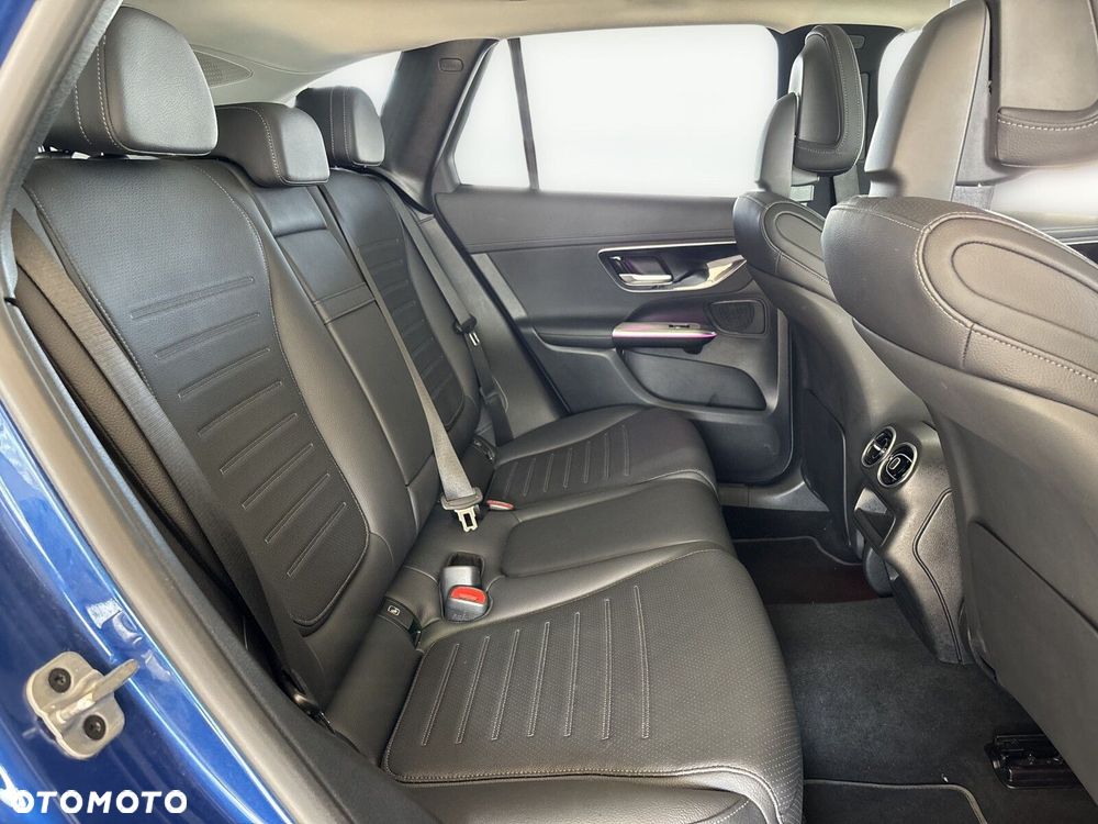 Mercedes-Benz GLC - 22