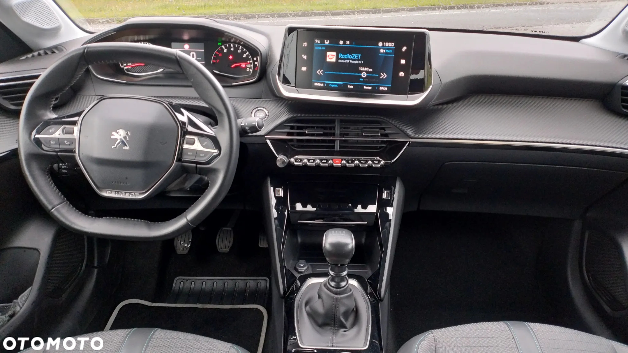 Peugeot 208 PureTech 100 Allure - 12