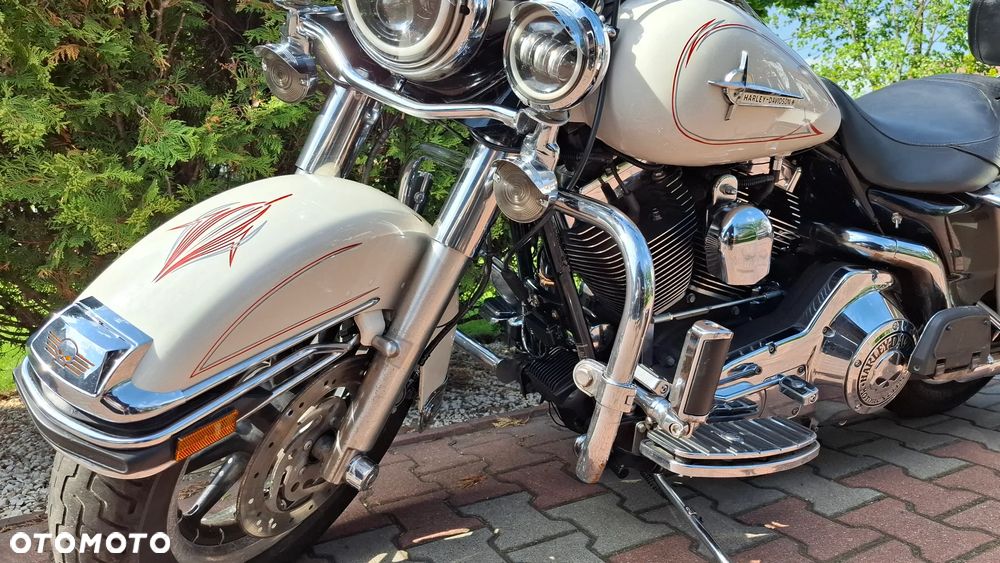 Harley-Davidson Touring Road King - 21