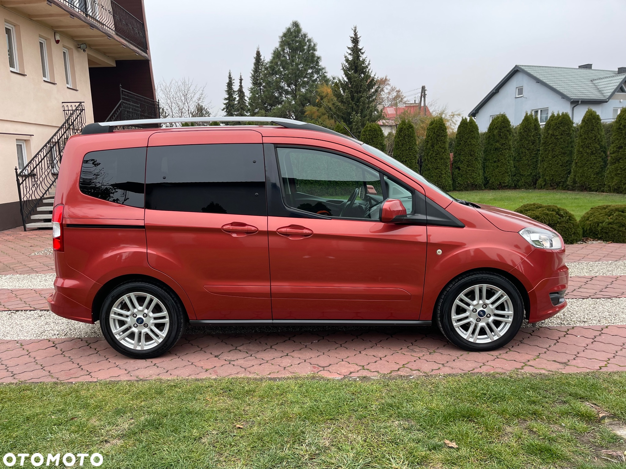 Ford Tourneo Courier 1.0 EcoBoost Sport - 8