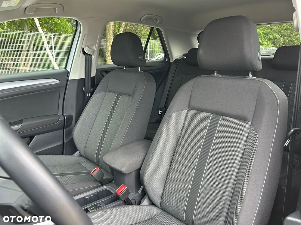 Volkswagen T-Roc - 33