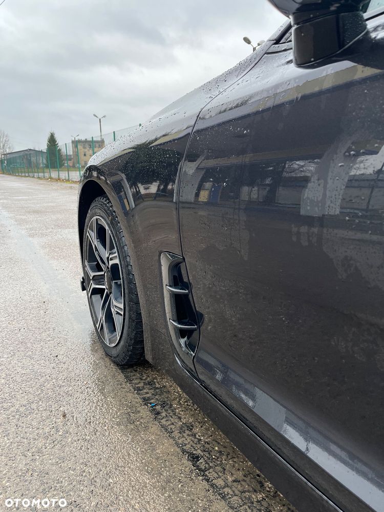 Kia Stinger 2.0 T-GDI GT Line - 13