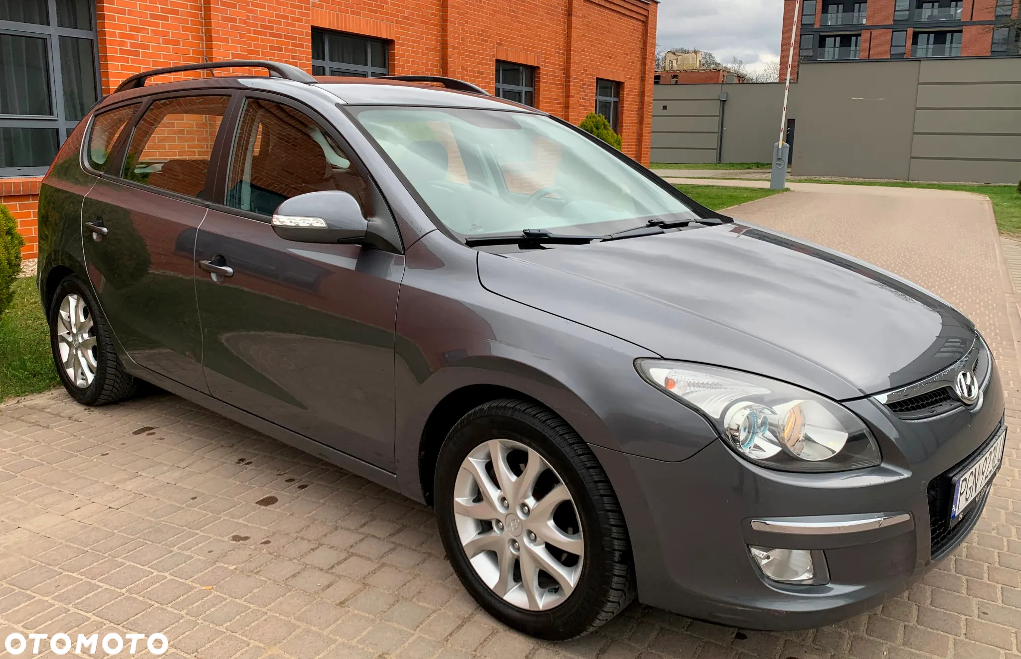 Hyundai i30 1.6 CRDi Premium - 35