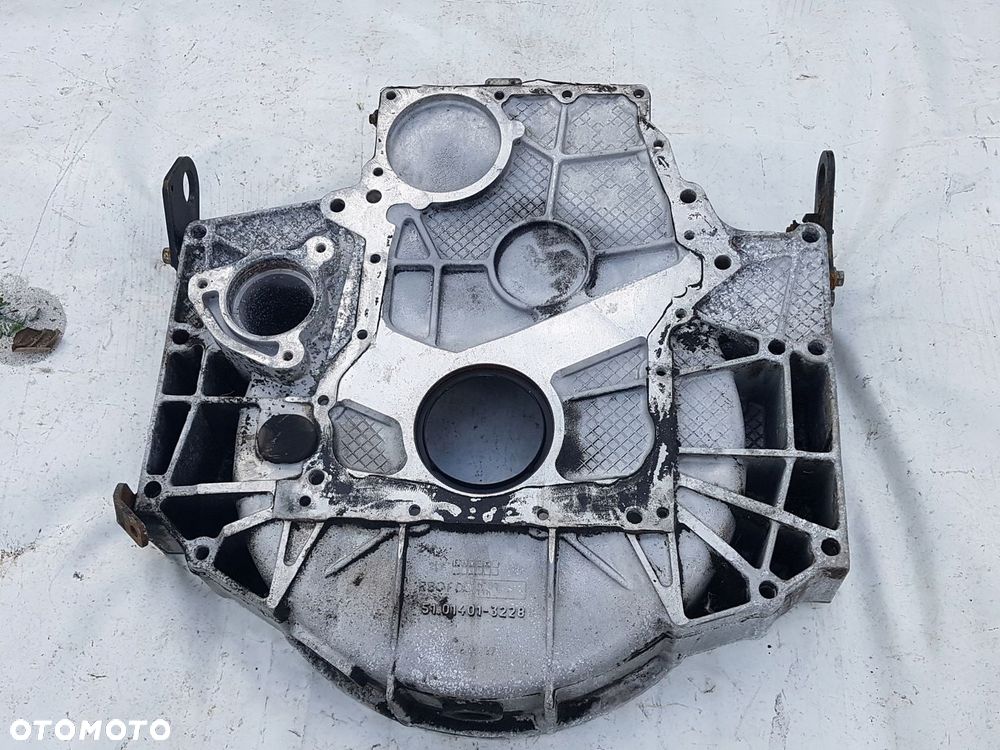 OBUDOWA SPRZĘGŁA KOŁA ZAMACHOWEGO MAN TGA TGX 51014013228 - 7