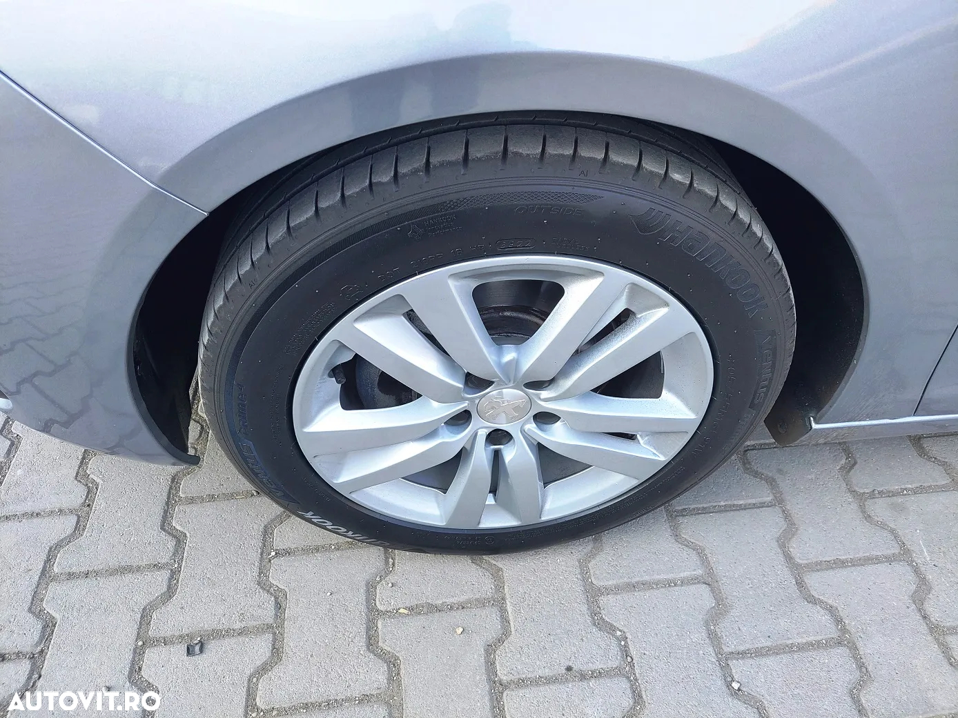 Peugeot 308 1.2 L PureTech Turbo S&S Active Aut. - 21