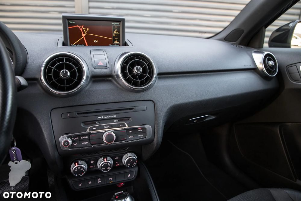 Audi A1 3-drzwiowe 1.4 TFSI S tronic S line edition m S line Sportpaket - 19