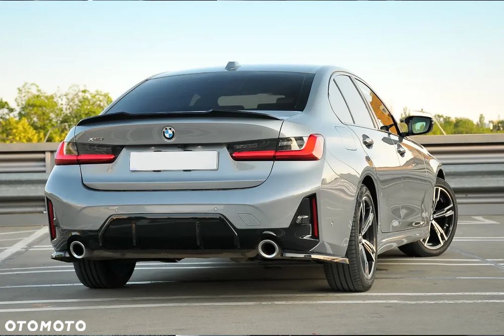BMW Seria 3 318i M Sport - 9