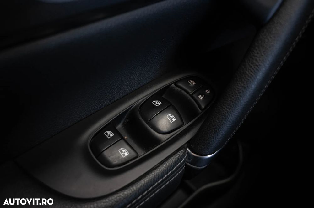 Nissan Qashqai 1.7D 150CP ALL MODE 4X4-I X-TRONIC Tekna - 24