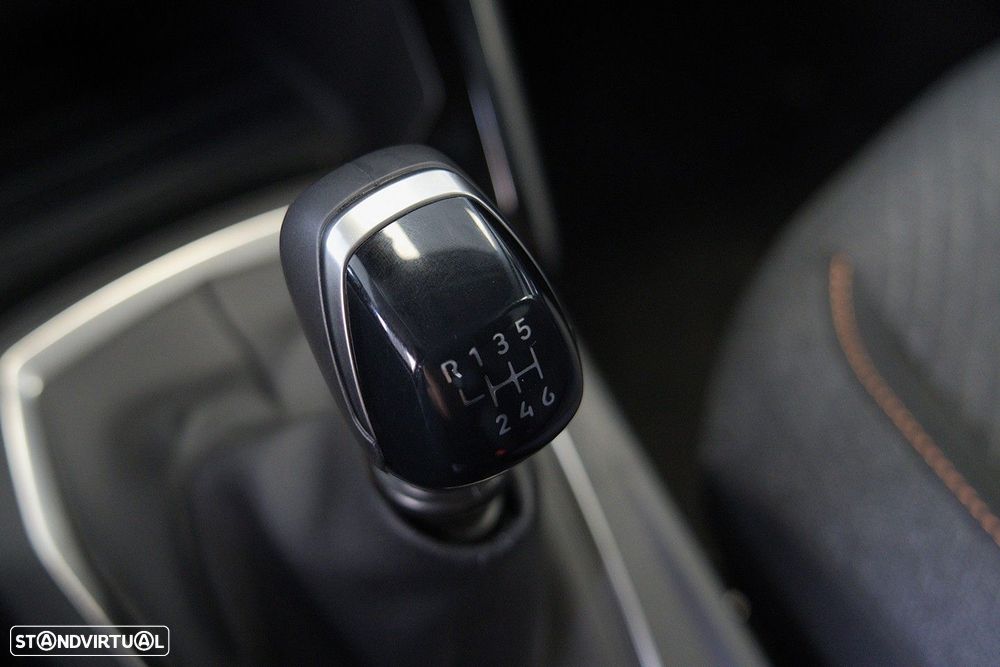 Peugeot 208 1.2 Edition - 34