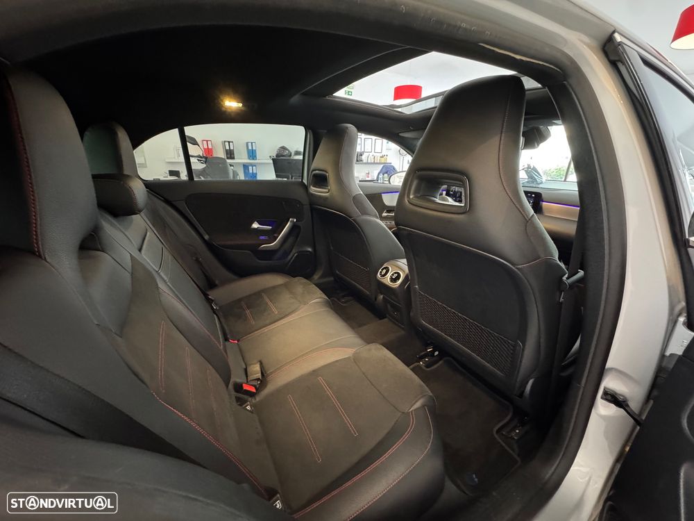 Mercedes-Benz A 250 e AMG Line - 19