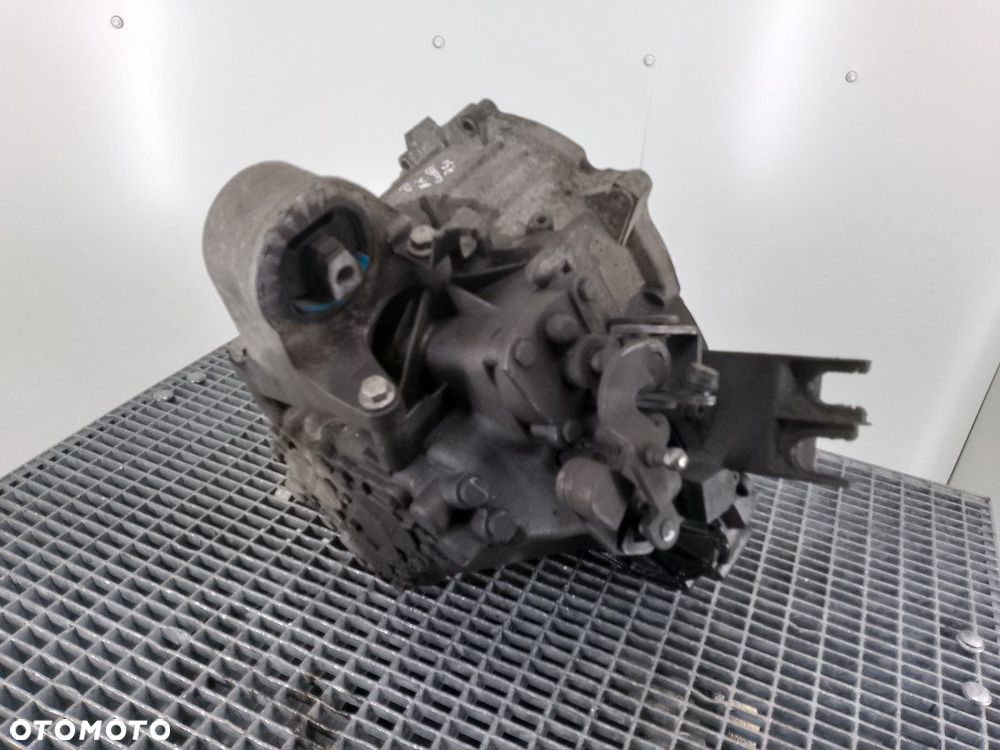 SKRZYNIA BIEGÓW MANUALNA MINI R50 2300.7521757-03 1.4 D - 3