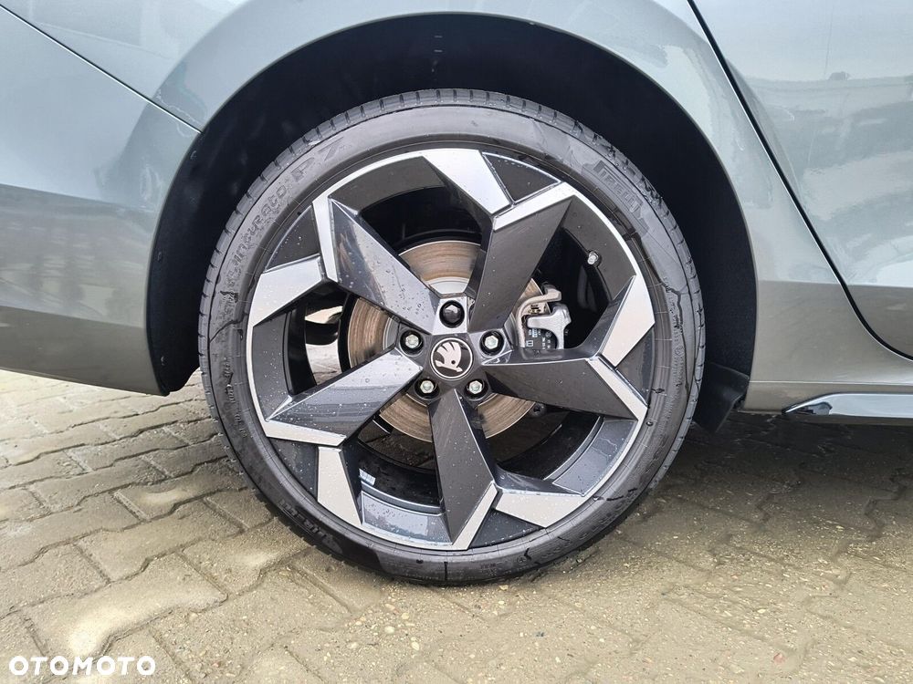 Skoda Superb 2.0 TSI Sportline DSG - 18