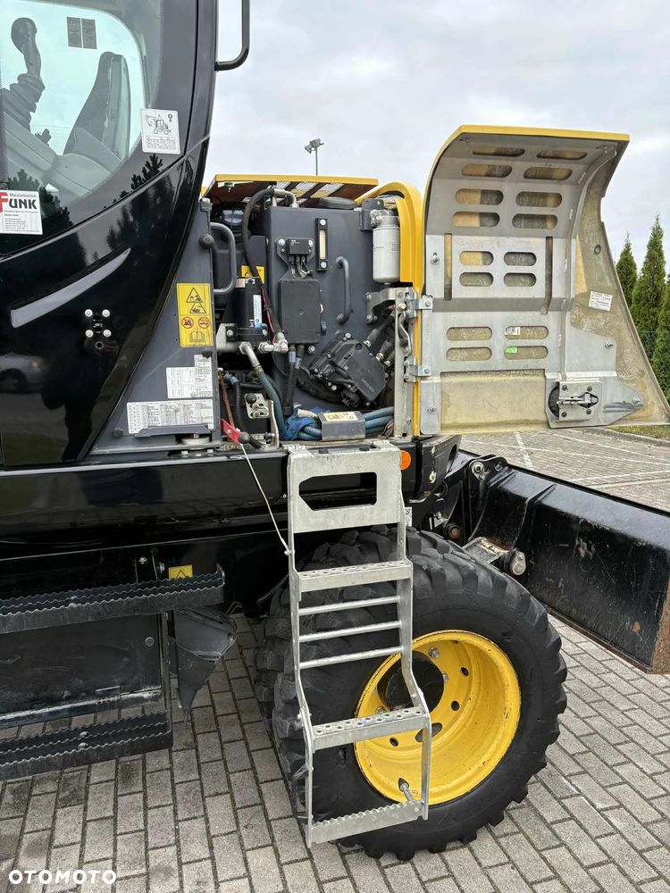 Yanmar B110W ROTOTILT 4 ŁYŻKI TYLKO 2618 mth - 31