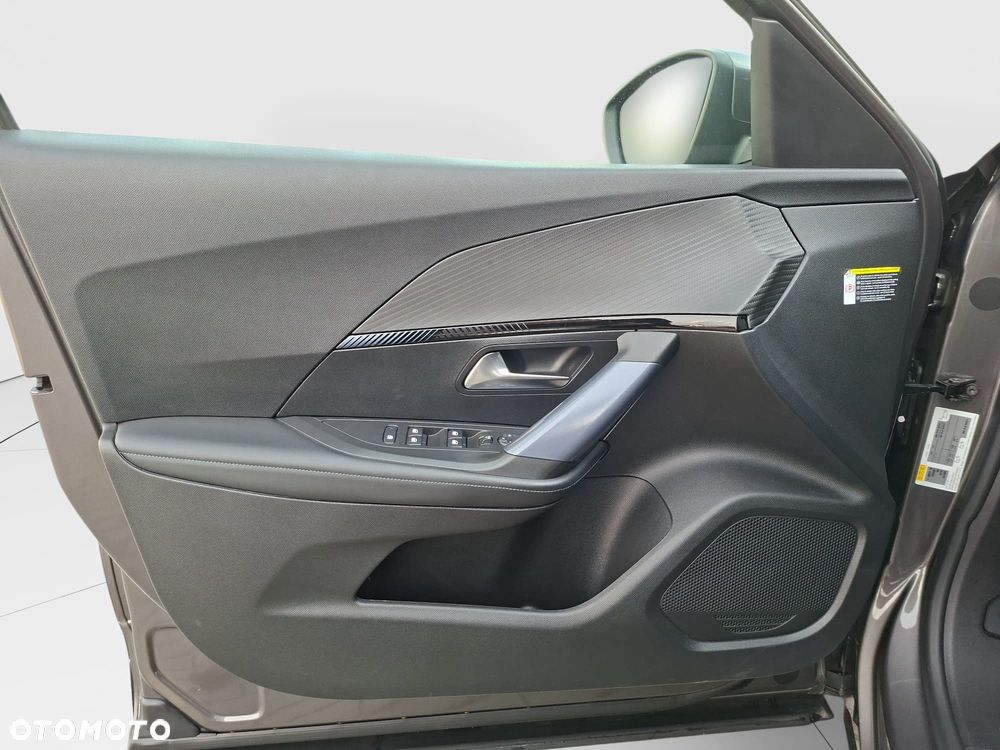 Peugeot 2008 1.2 PureTech Allure S&S EAT8 - 14