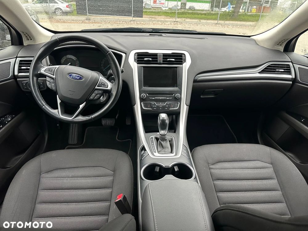 Ford Mondeo - 8