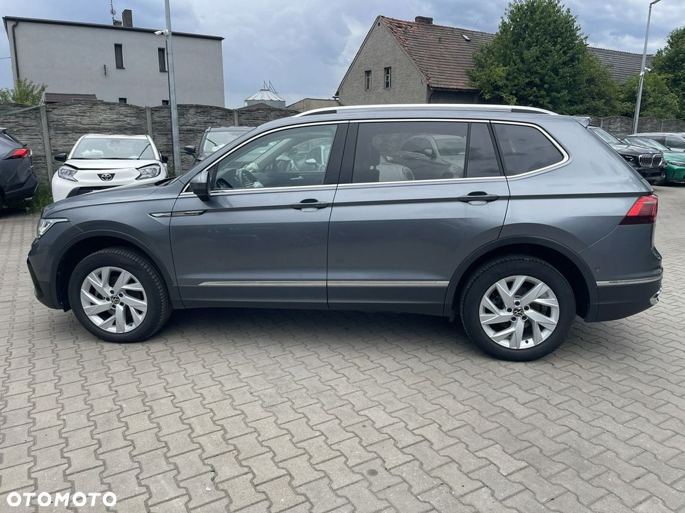 Volkswagen Tiguan Allspace 2.0 TDI 4Mot Elegance DSG - 2