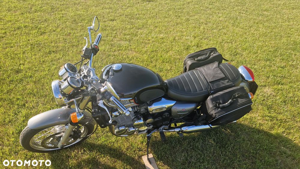Triumph Thunderbird - 7