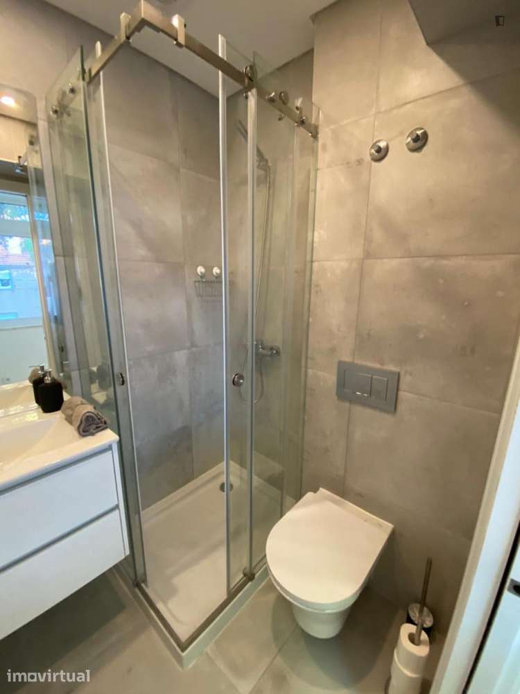 Quarto - localizado em Oeiras Lisbon - Grande imagem: 2/8