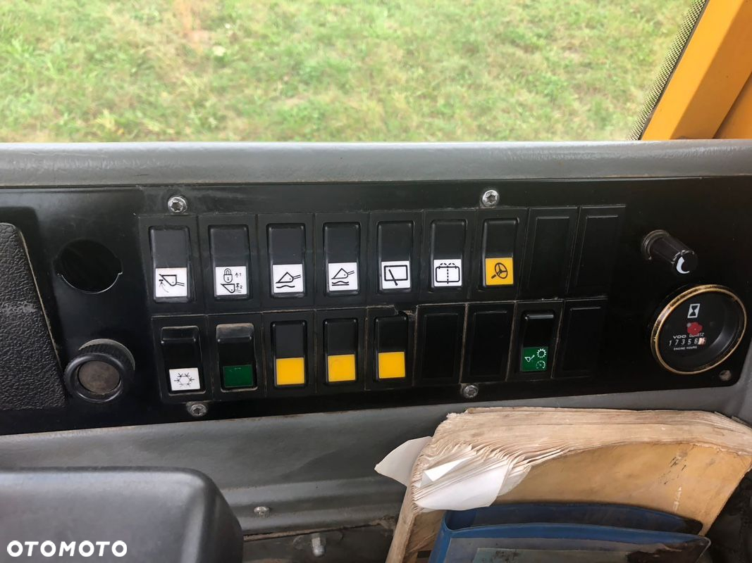 Volvo L120 - 31