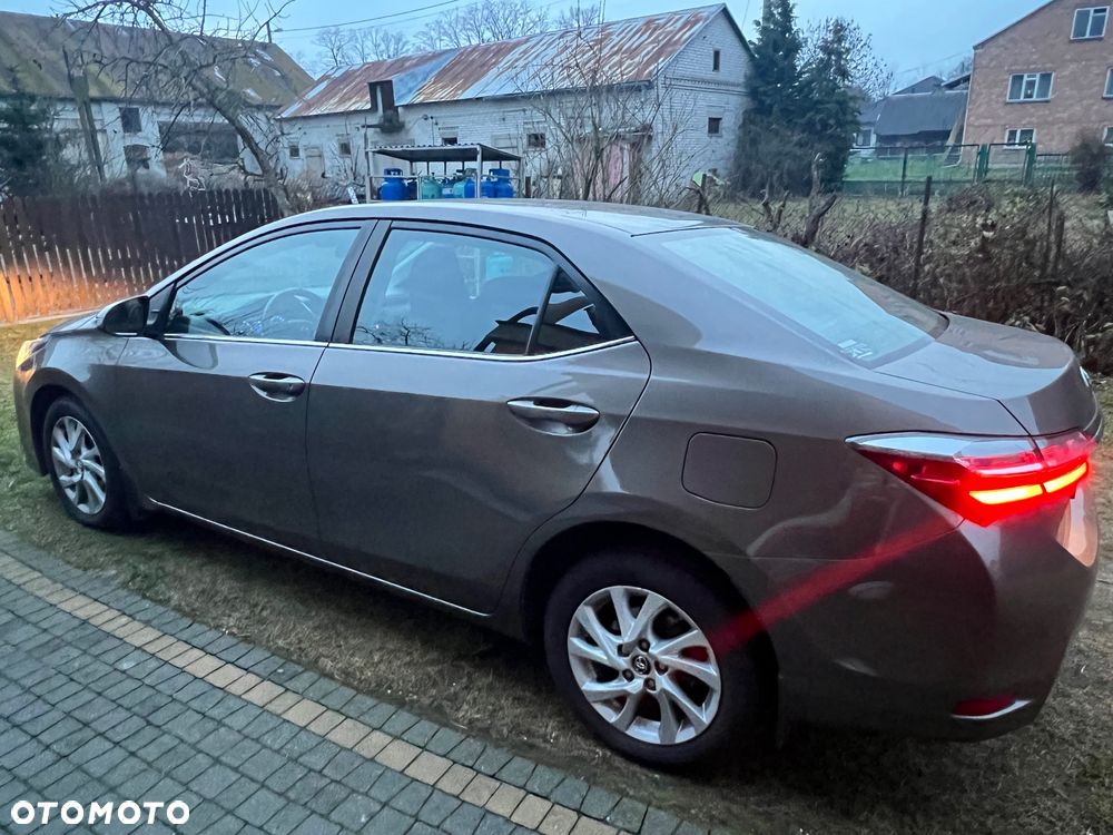 Toyota Corolla 1.6 Comfort MS - 8