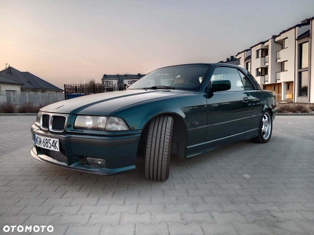 BMW Seria 3 318i - 4