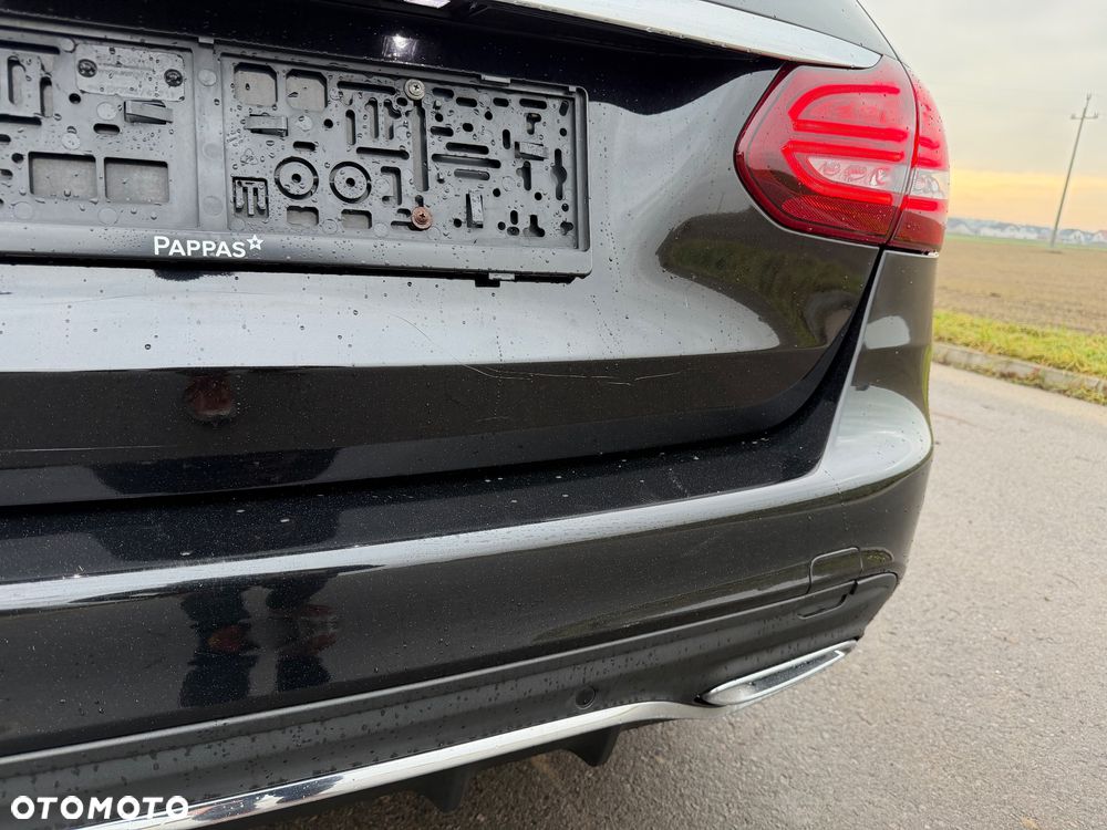 Mercedes-Benz Klasa C 220 d 4Matic 9G-TRONIC AMG Line - 16