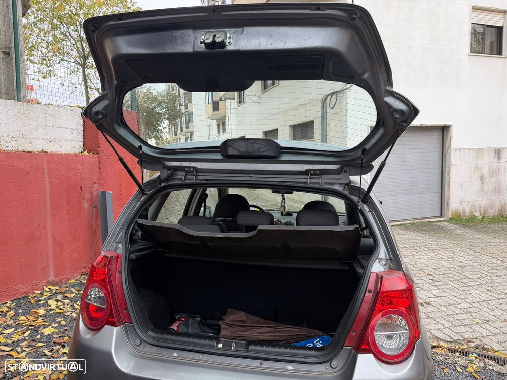 Chevrolet Aveo 1.2 L - 6