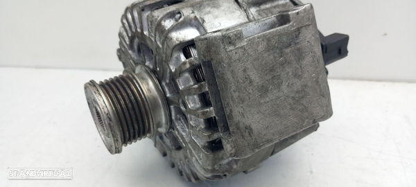 Alternador Mercedes-Benz E-Class (W212)