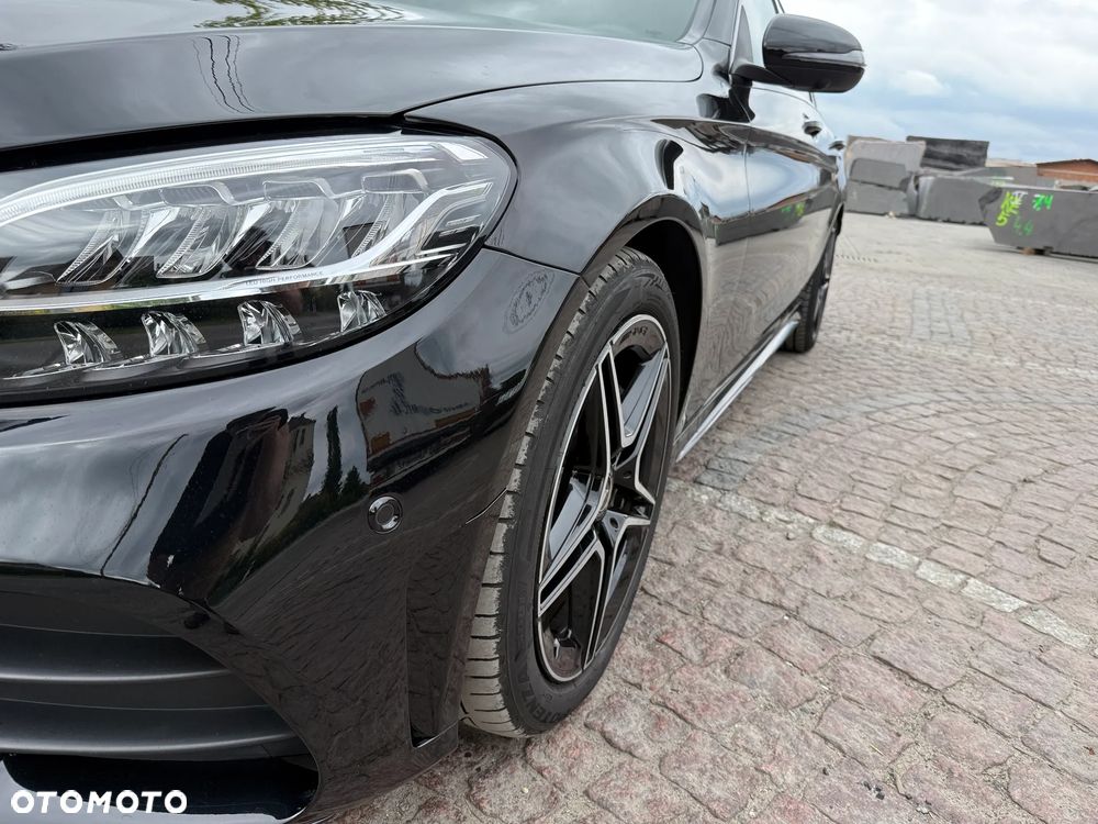 Mercedes-Benz Klasa C 220 d 9G-TRONIC AMG Line - 12
