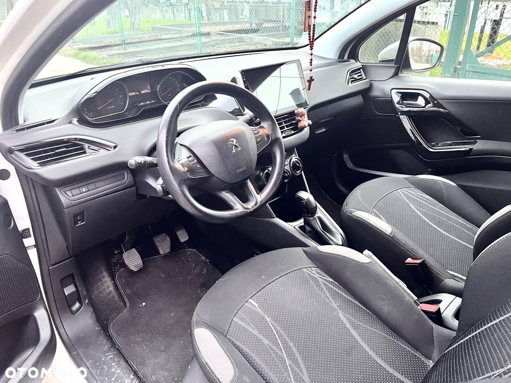 Peugeot 208 PureTech 68 Active - 6